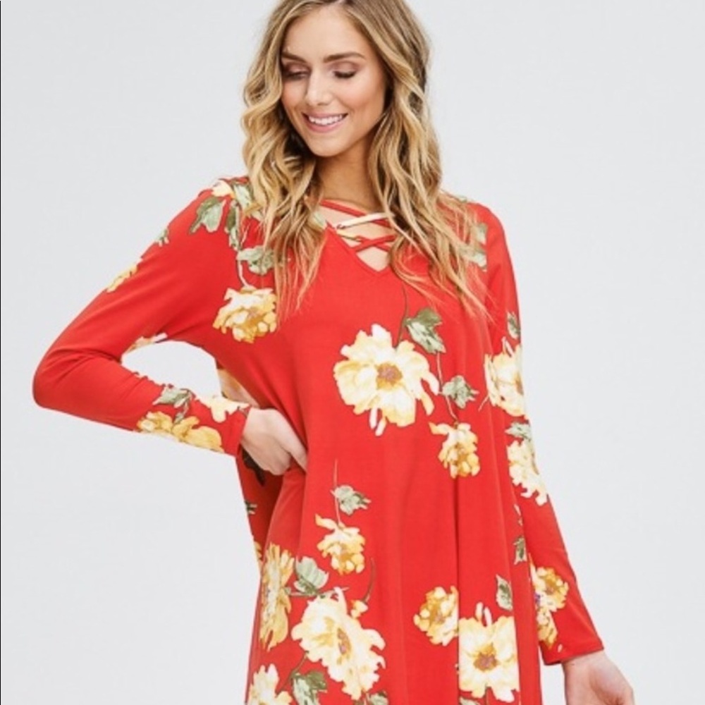 🍃🌹🍃 Red floral Dress 🌹🍃